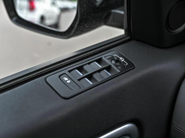 Land Rover Discovery Sport I с пробегом 2016 года, цена 1 869 000 рублей, 220434 км, внедорожник, Автокод Объявления