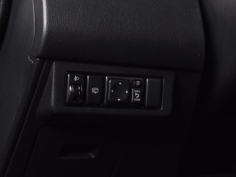Nissan Tiida I Рестайлинг Кемерово  - изображение 17