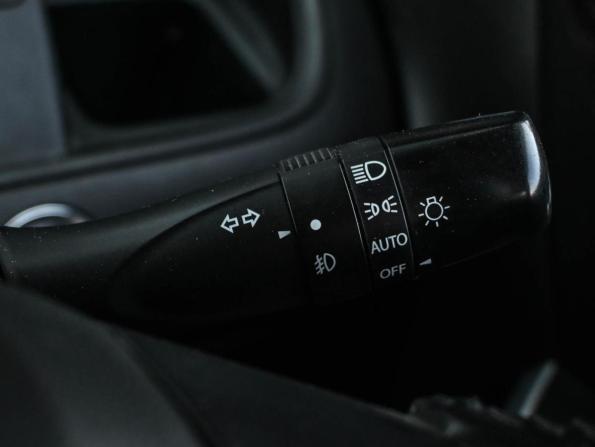 Suzuki Solio III с пробегом 2015 года, цена 924 000 рублей, 246082 км, микровэн, Автокод Объявления