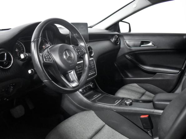 Mercedes-Benz GLA I (X156) Рестайлинг с пробегом 2017 года, цена 1 650 000 рублей, 139124 км, внедорожник, Автокод Объявления