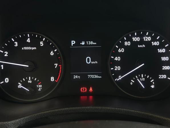 Hyundai Solaris II с пробегом 2018 года, цена 1 290 000 рублей, 77036 км, седан, Автокод Объявления