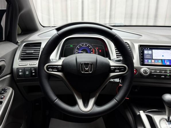 Honda Civic VIII с пробегом 2007 года, цена 979 000 рублей, 251235 км, седан, Автокод Объявления