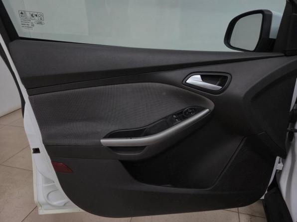 Ford Focus III с пробегом 2013 года, цена 680 000 рублей, 237619 км, хэтчбек, Автокод Объявления