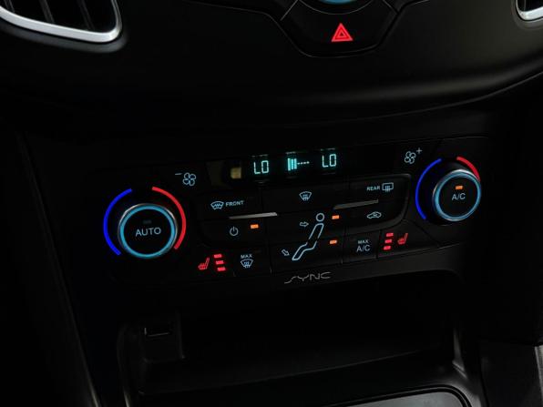 Ford Focus III Рестайлинг с пробегом 2016 года, цена 910 000 рублей, 185290 км, седан, Автокод Объявления