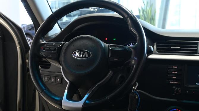 Kia Rio IV с пробегом 2017 года, цена 1 050 000 рублей, 249626 км, седан, Автокод Объявления