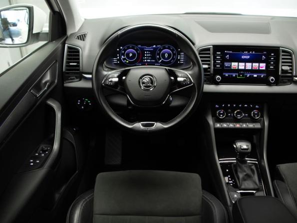 Skoda Karoq I Рестайлинг с пробегом 2021 года, цена 2 475 000 рублей, 44000 км, внедорожник, Автокод Объявления