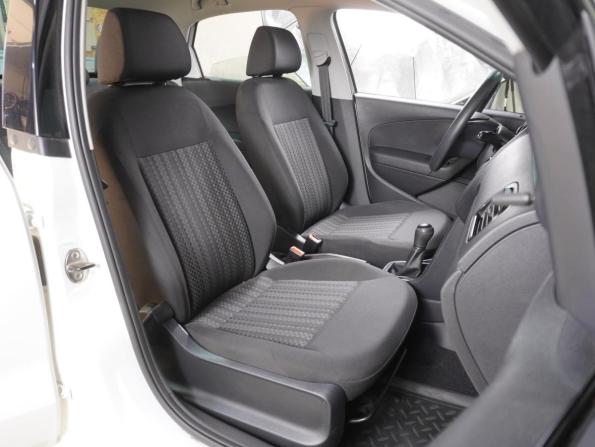 Volkswagen Polo V Рестайлинг с пробегом 2015 года, цена 999 000 рублей, 110487 км, седан, Автокод Объявления