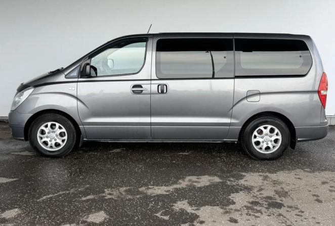 Hyundai H-1 II с пробегом 2010 года, цена 1 160 000 рублей, 262081 км, минивэн, Автокод Объявления