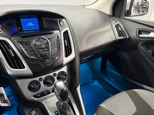 Ford Focus III с пробегом 2011 года, цена 827 000 рублей, 261800 км, седан, Автокод Объявления