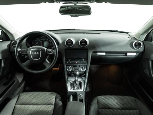 Audi A3 II (8P) Рестайлинг 2 с пробегом 2012 года, цена 1 069 700 рублей, 59504 км, хэтчбек, Автокод Объявления