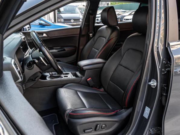 Kia Sportage IV Рестайлинг с пробегом 2019 года, цена 2 650 000 рублей, 96859 км, внедорожник, Автокод Объявления