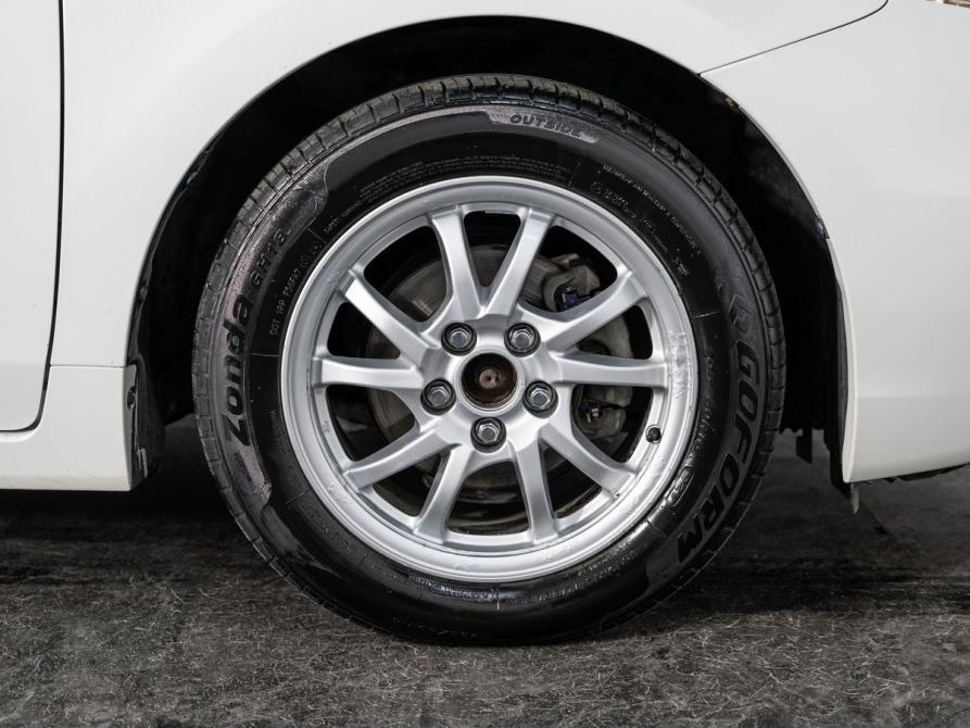 Toyota Prius Alpha I (ZVW40/41) Иркутск  - изображение 19
