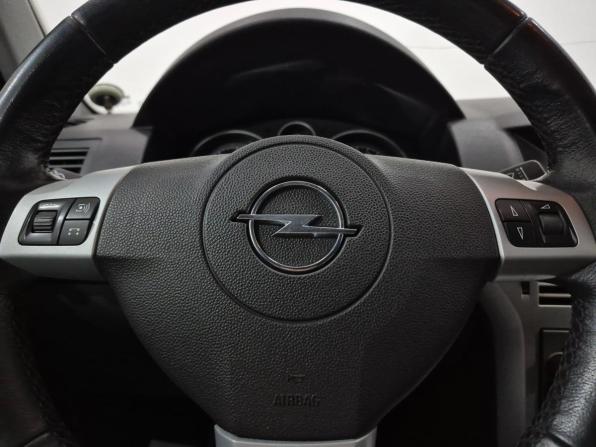 Opel Astra H Рестайлинг с пробегом 2012 года, цена 550 000 рублей, 194367 км, хэтчбек, Автокод Объявления