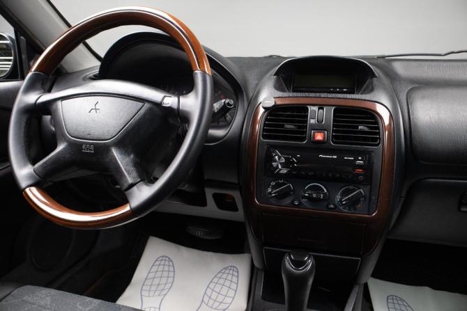 Mitsubishi Carisma I с пробегом 2001 года, цена 349 000 рублей, 320000 км, лифтбек, Автокод Объявления