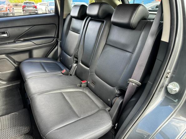 Mitsubishi Outlander III Рестайлинг 2 с пробегом 2015 года, цена 1 499 000 рублей, 146000 км, внедорожник, Автокод Объявления