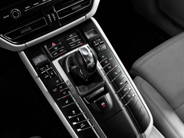 Porsche Macan I Рестайлинг с пробегом 2019 года, цена 5 200 000 рублей, 70569 км, внедорожник, Автокод Объявления