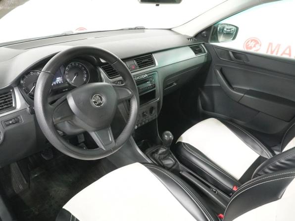Skoda Rapid I с пробегом 2015 года, цена 885 000 рублей, 173056 км, лифтбек, Автокод Объявления