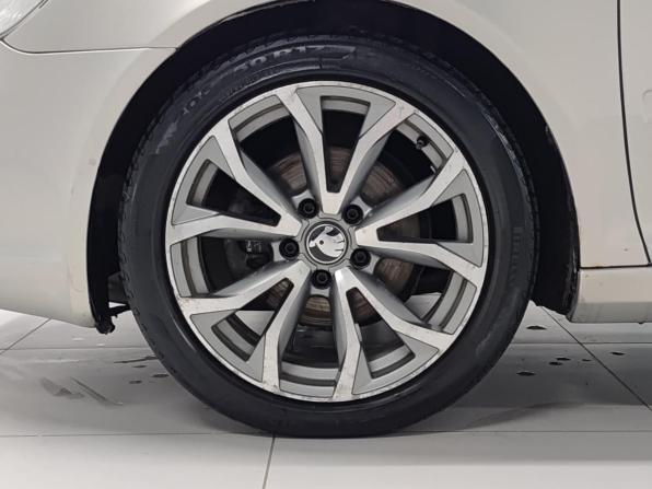 Skoda Octavia II (A5) Рестайлинг с пробегом 2012 года, цена 766 000 рублей, 230470 км, лифтбек, Автокод Объявления