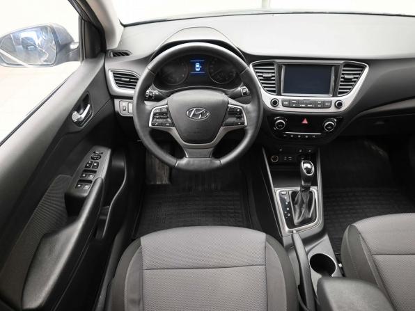 Hyundai Solaris II с пробегом 2018 года, цена 1 369 900 рублей, 142516 км, седан, Автокод Объявления