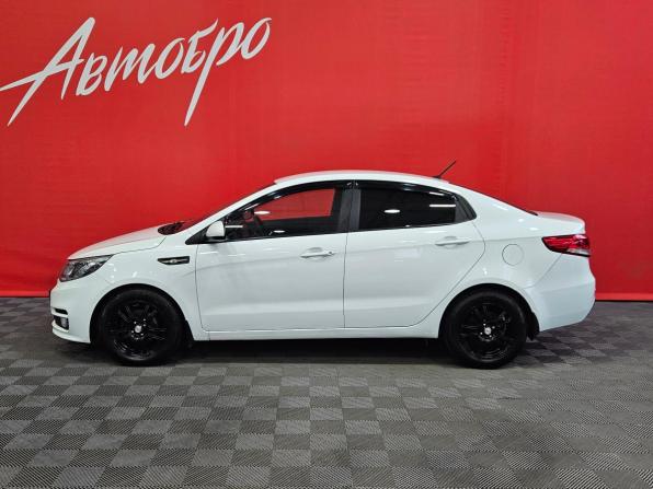 Kia Rio III Рестайлинг с пробегом 2015 года, цена 1 000 000 рублей, 132000 км, седан, Автокод Объявления