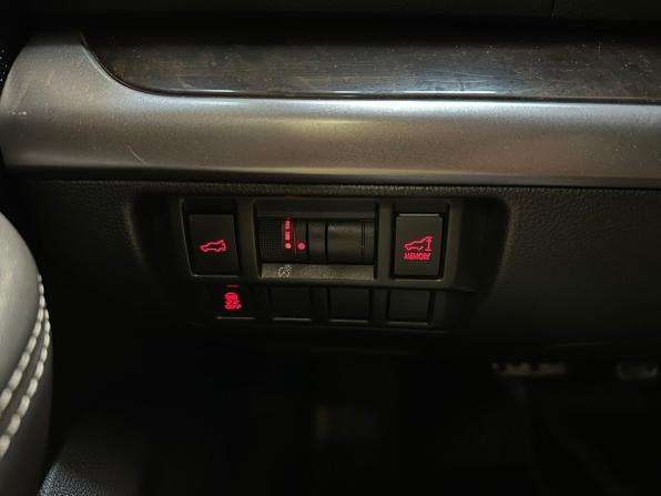 Subaru Outback V с пробегом 2016 года, цена 2 070 000 рублей, 136636 км, универсал, Автокод Объявления