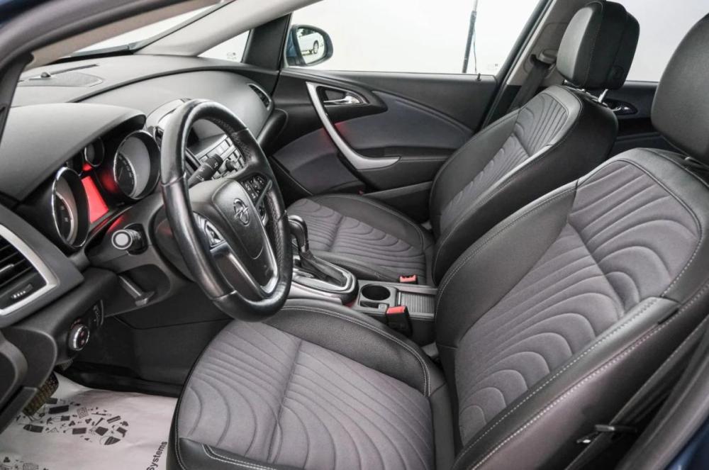 Opel Astra J Рестайлинг Красноярск  - изображение 8