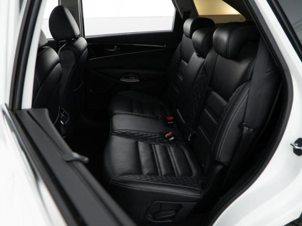 Kia Sorento III Prime Рестайлинг с пробегом 2017 года, цена 3 249 050 рублей, 132085 км, внедорожник, Автокод Объявления