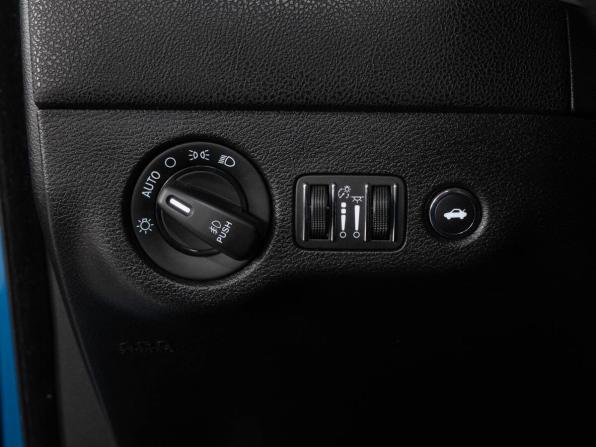 Dodge Charger VII (LD) Рестайлинг с пробегом 2019 года, цена 2 700 000 рублей, 118000 км, седан, Автокод Объявления