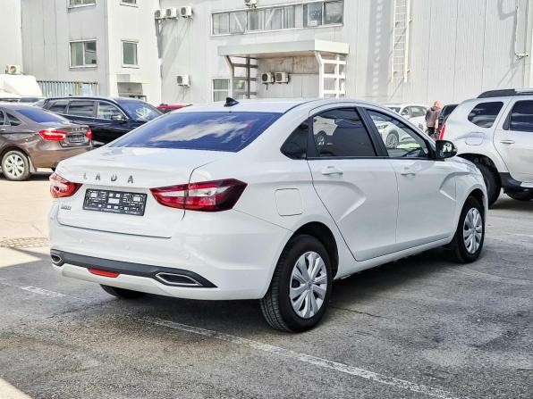 Lada (ВАЗ) Vesta I Рестайлинг (NG) с пробегом 2024 года, цена 1 469 000 рублей, 11641 км, седан, Автокод Объявления