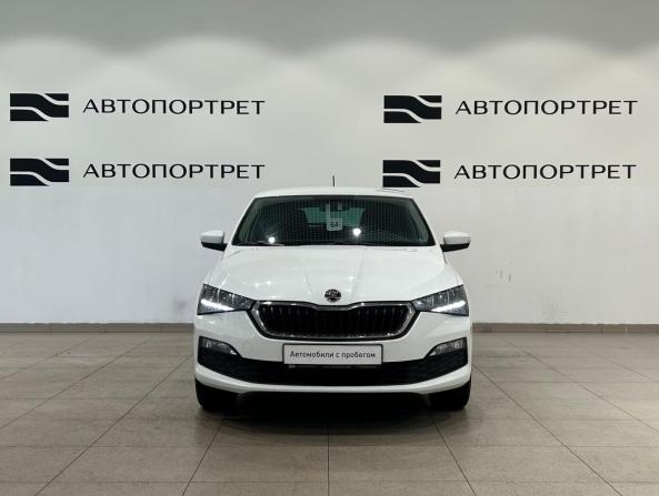 Skoda Rapid II с пробегом 2021 года, цена 1 629 000 рублей, 99261 км, лифтбек, Автокод Объявления