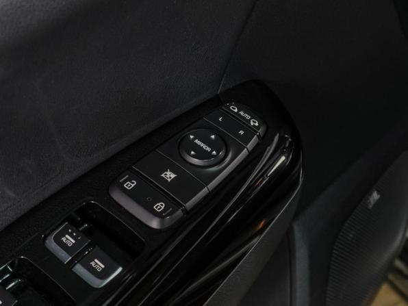 Kia Sportage IV с пробегом 2018 года, цена 2 229 000 рублей, 101629 км, внедорожник, Автокод Объявления