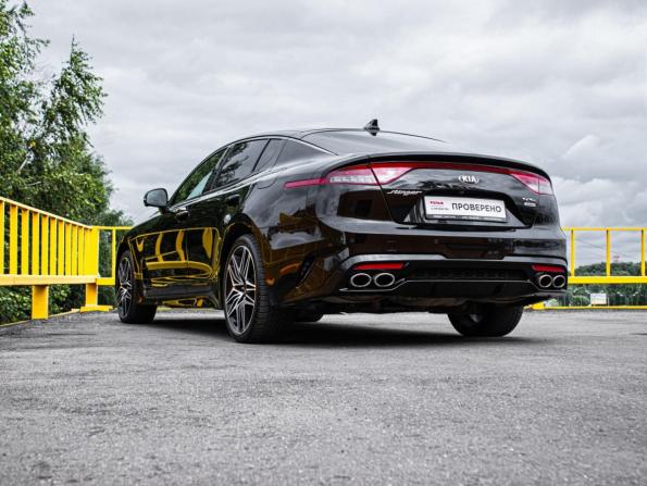Kia Stinger I Рестайлинг с пробегом 2021 года, цена 2 799 000 рублей, 91110 км, лифтбек, Автокод Объявления