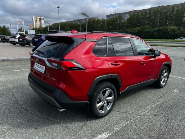 Toyota RAV4 V (XA50) с пробегом 2021 года, цена 3 795 000 рублей, 37070 км, внедорожник, Автокод Объявления
