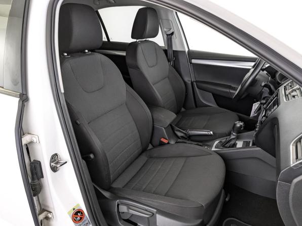 Skoda Octavia III (A7) с пробегом 2013 года, цена 1 395 000 рублей, 115350 км, лифтбек, Автокод Объявления
