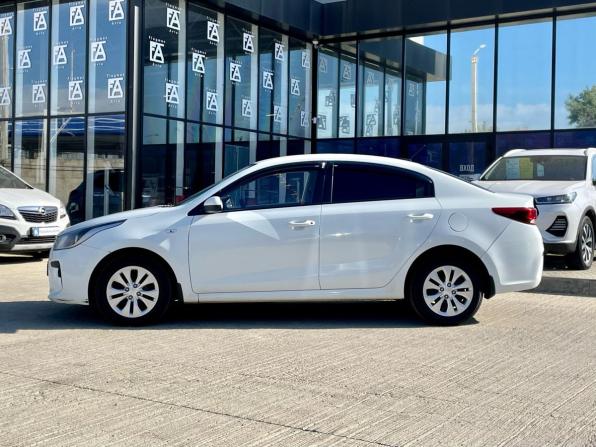 Kia Rio IV с пробегом 2018 года, цена 1 100 000 рублей, 93400 км, седан, Автокод Объявления
