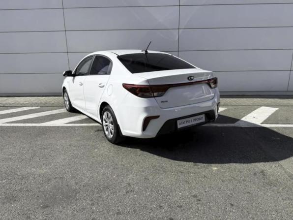 Kia Rio III Рестайлинг с пробегом 2017 года, цена 1 490 000 рублей, 126700 км, седан, Автокод Объявления