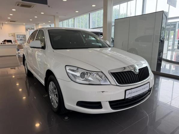 Skoda Octavia II (A5) Рестайлинг с пробегом 2013 года, цена 730 000 рублей, 224263 км, лифтбек, Автокод Объявления