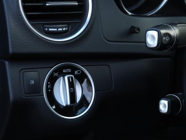Mercedes-Benz C-Класс III (W204) Рестайлинг с пробегом 2013 года, цена 1 200 000 рублей, 249735 км, седан, Автокод Объявления