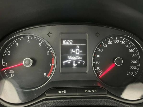 Volkswagen Polo V Рестайлинг с пробегом 2018 года, цена 939 000 рублей, 136618 км, седан, Автокод Объявления