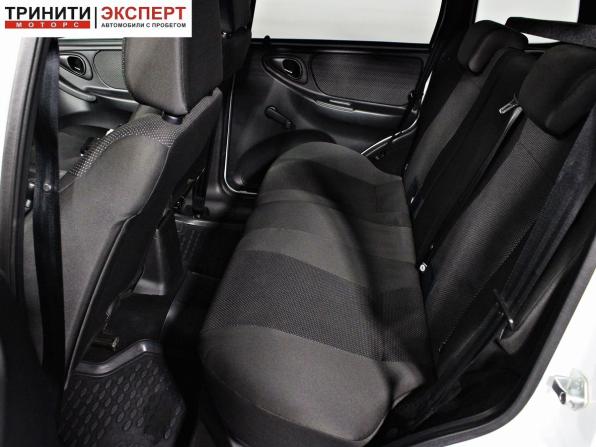 Lada (ВАЗ) Niva Travel I с пробегом 2023 года, цена 1 126 000 рублей, 8995 км, внедорожник, Автокод Объявления