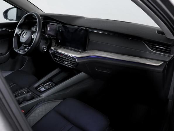 Skoda Octavia IV (A8) Рестайлинг с пробегом 2024 года, цена 2 500 000 рублей, 96809 км, лифтбек, Автокод Объявления