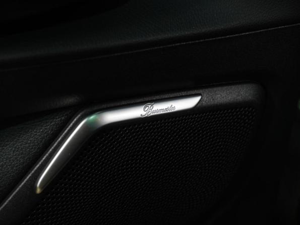 Mercedes-Benz V-Класс III (W447) Рестайлинг с пробегом 2019 года, цена 4 999 000 рублей, 131297 км, минивэн, Автокод Объявления
