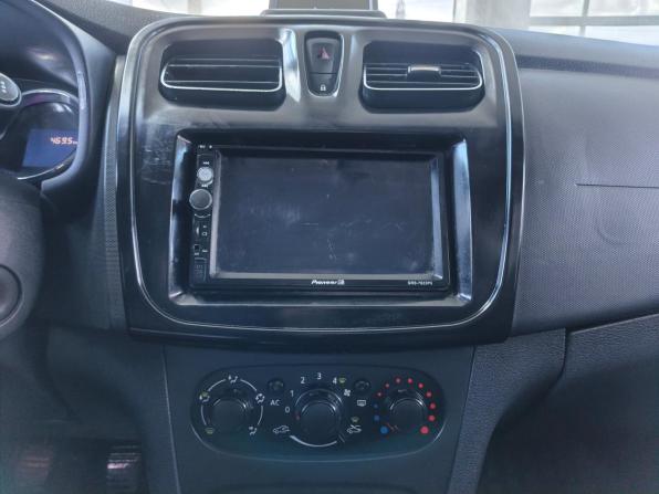 Renault Logan II с пробегом 2014 года, цена 529 000 рублей, 157000 км, седан, Автокод Объявления
