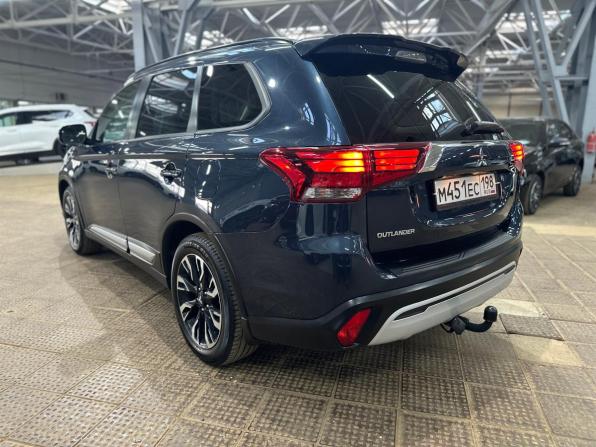 Mitsubishi Outlander III Рестайлинг 3 с пробегом 2021 года, цена 2 650 000 рублей, 66709 км, внедорожник, Автокод Объявления