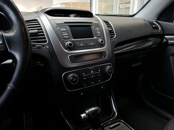 Kia Sorento II Рестайлинг с пробегом 2012 года, цена 1 500 000 рублей, 235971 км, внедорожник, Автокод Объявления