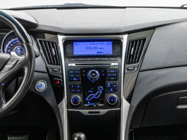 Hyundai Sonata VI (YF) с пробегом 2010 года, цена 1 178 000 рублей, 147476 км, седан, Автокод Объявления