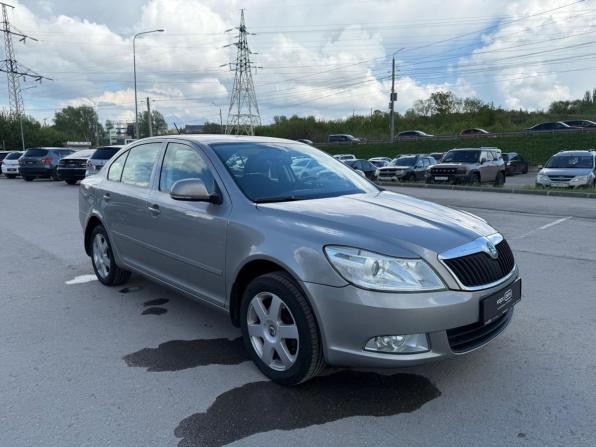 Skoda Octavia II (A5) Рестайлинг с пробегом 2012 года, цена 999 000 рублей, 126052 км, лифтбек, Автокод Объявления