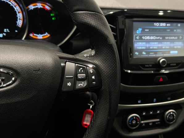 Lada (ВАЗ) Vesta I с пробегом 2018 года, цена 899 000 рублей, 174684 км, универсал, Автокод Объявления