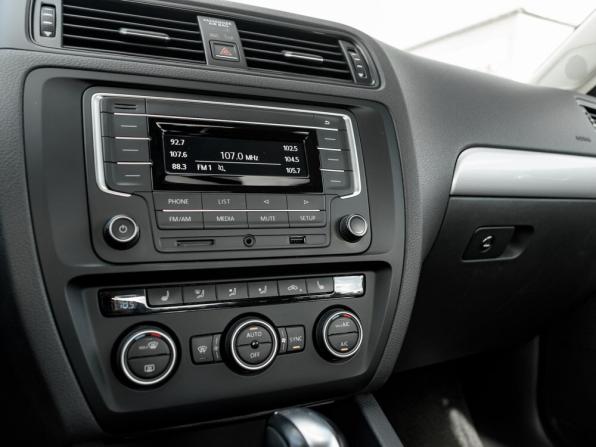 Volkswagen Jetta VI Рестайлинг с пробегом 2016 года, цена 1 400 000 рублей, 95042 км, седан, Автокод Объявления