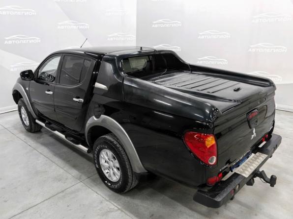 Mitsubishi L200 IV Рестайлинг с пробегом 2013 года, цена 2 050 000 рублей, 189251 км, пикап, Автокод Объявления